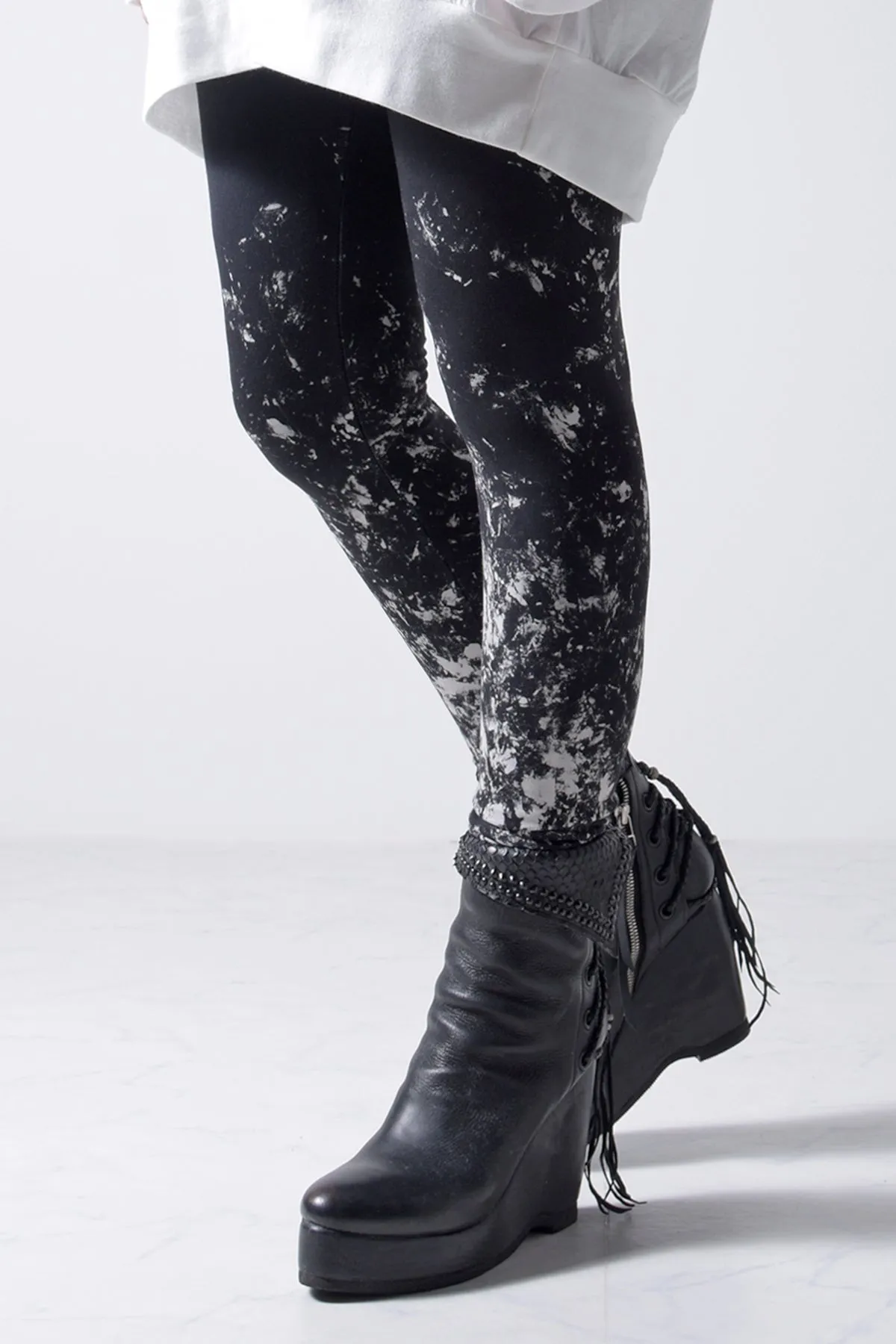 2202-PT07 Flake Discharged Leggings -Women's-