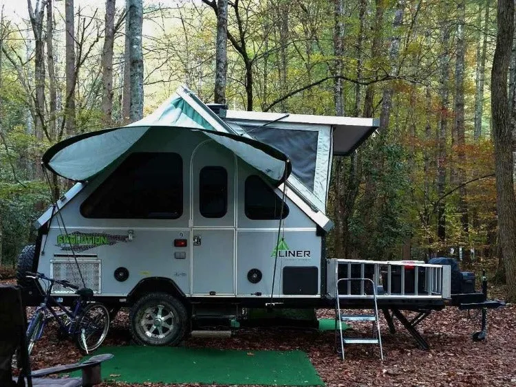 A-Frame Teardrop Trailer Visor Silver / Kelly Green Trim