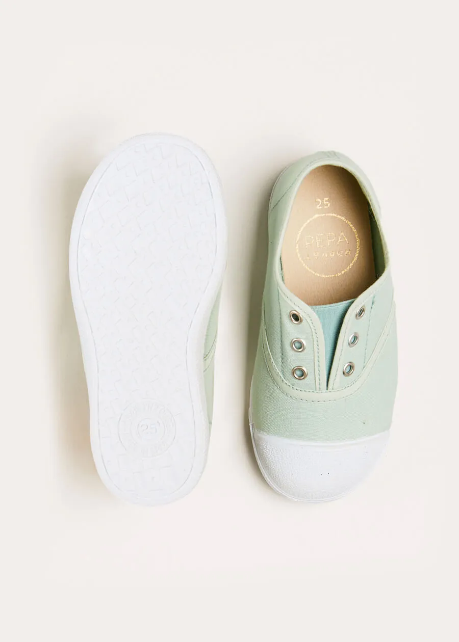 Canvas Plimsolls in Green (20-34EU)