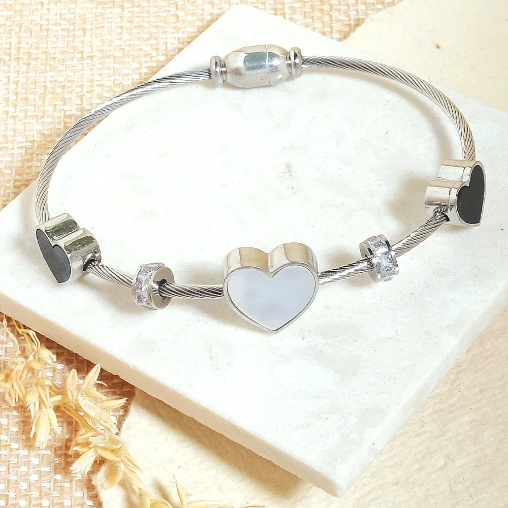 Classic Heart Bangle