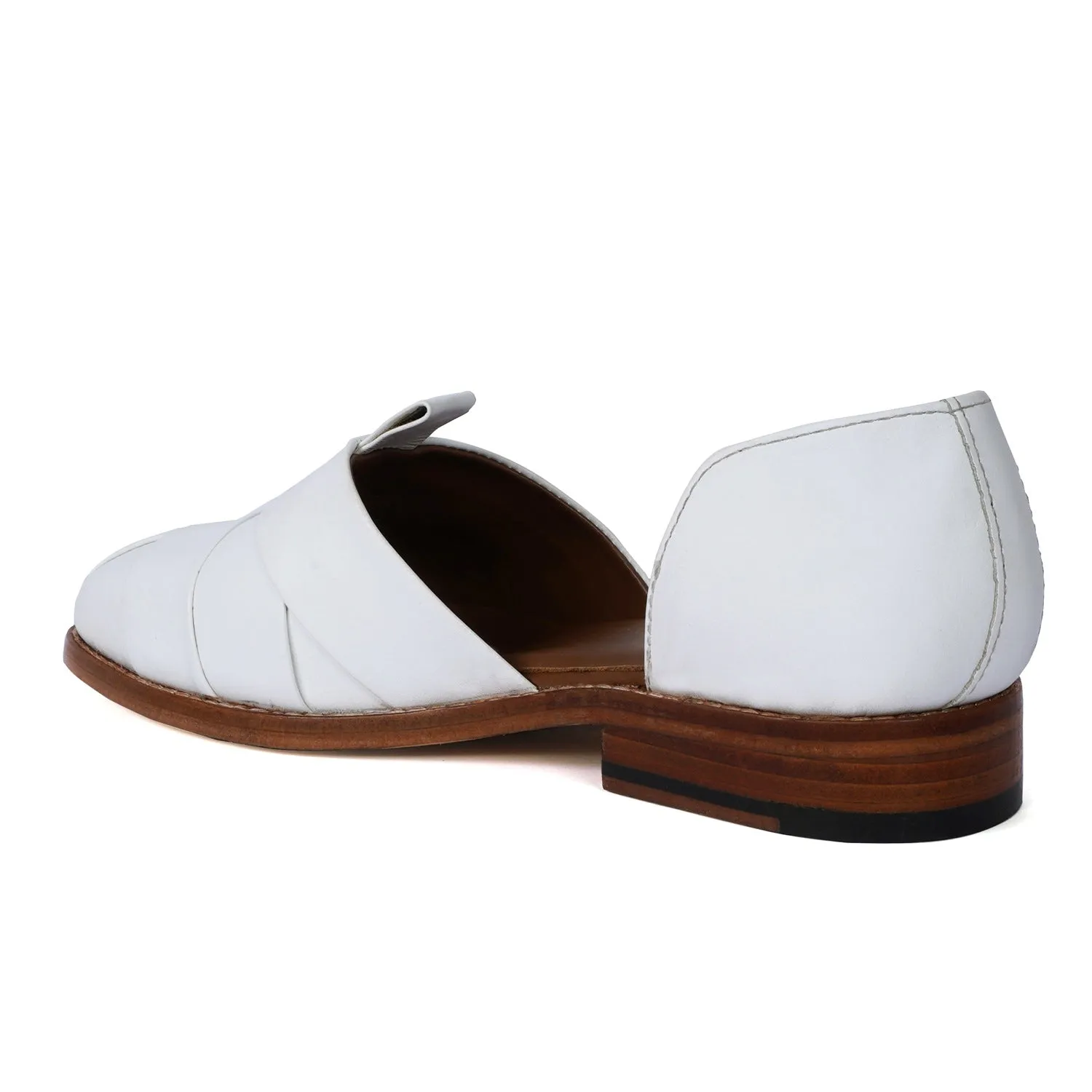 Cross Strapped White Peshawari Sandal